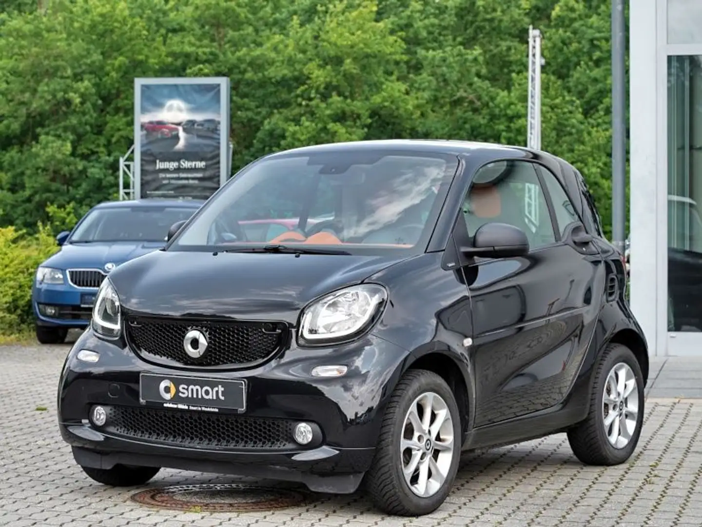 smart forTwo SHZ+TEMPOMAT+ISOFIX+PANO+MULTIFUNKTIONSLE Noir - 2