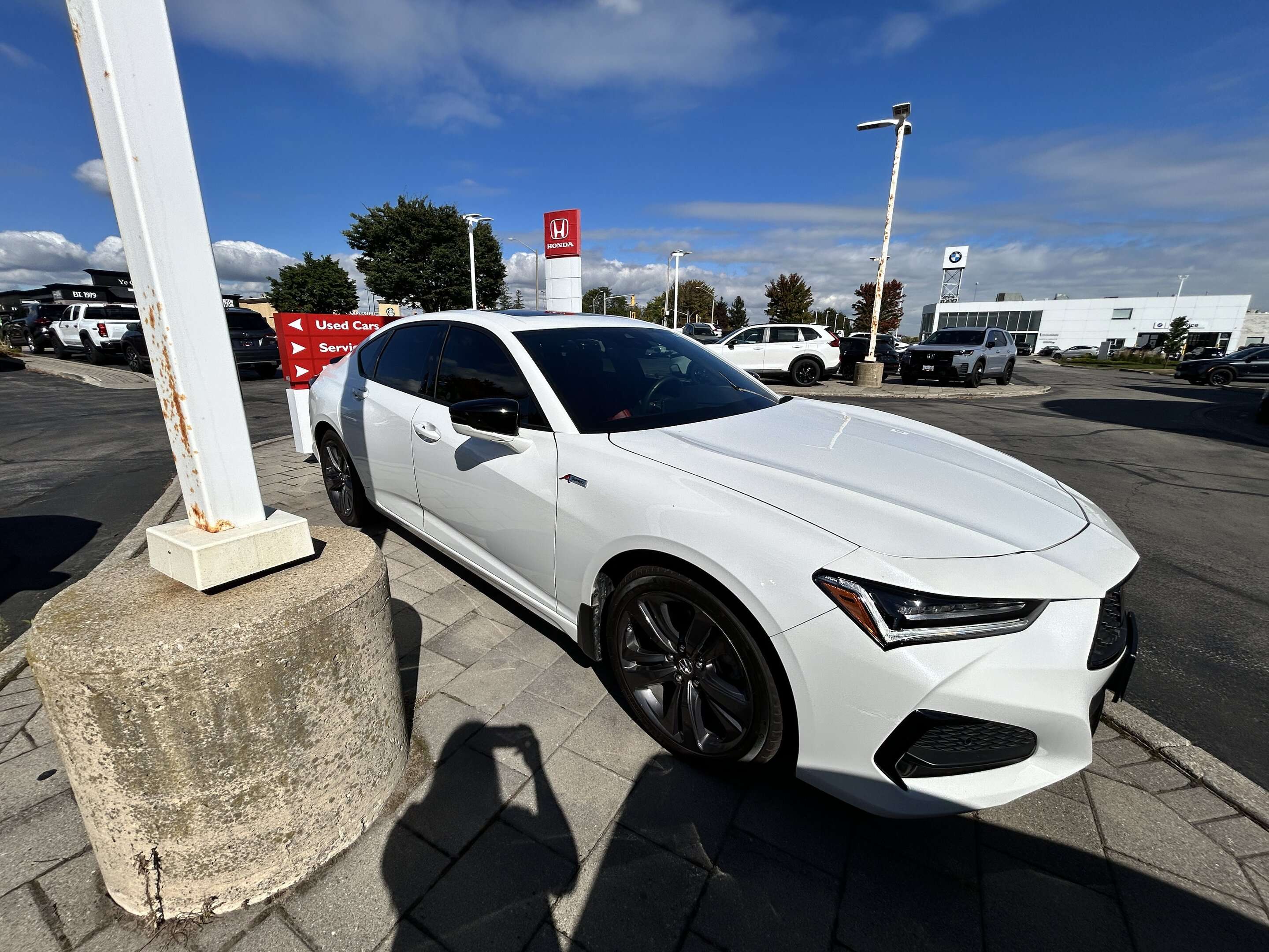 2023 Acura TLX A-Spec | Low Km's | 1 Owner | No Accidents — снимка 4