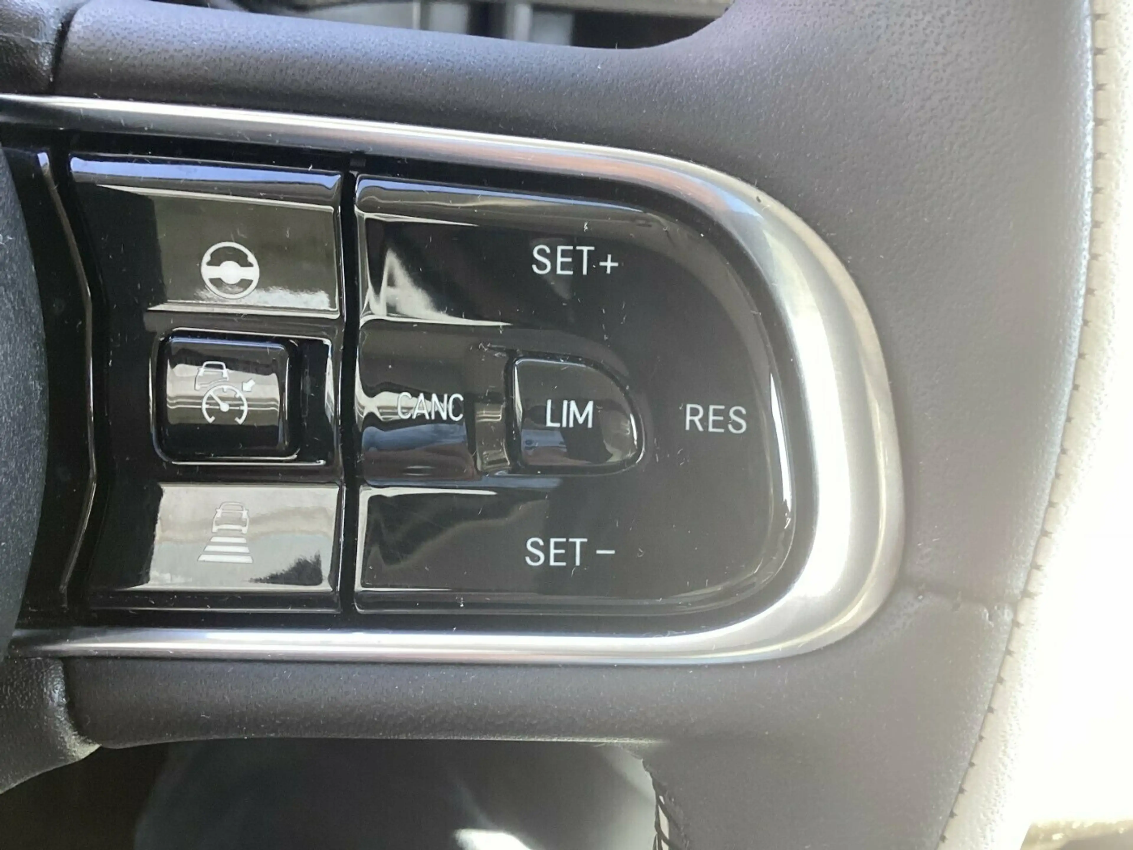 Fiat 500e 3+1 La Prima 42 kWh — photo 14