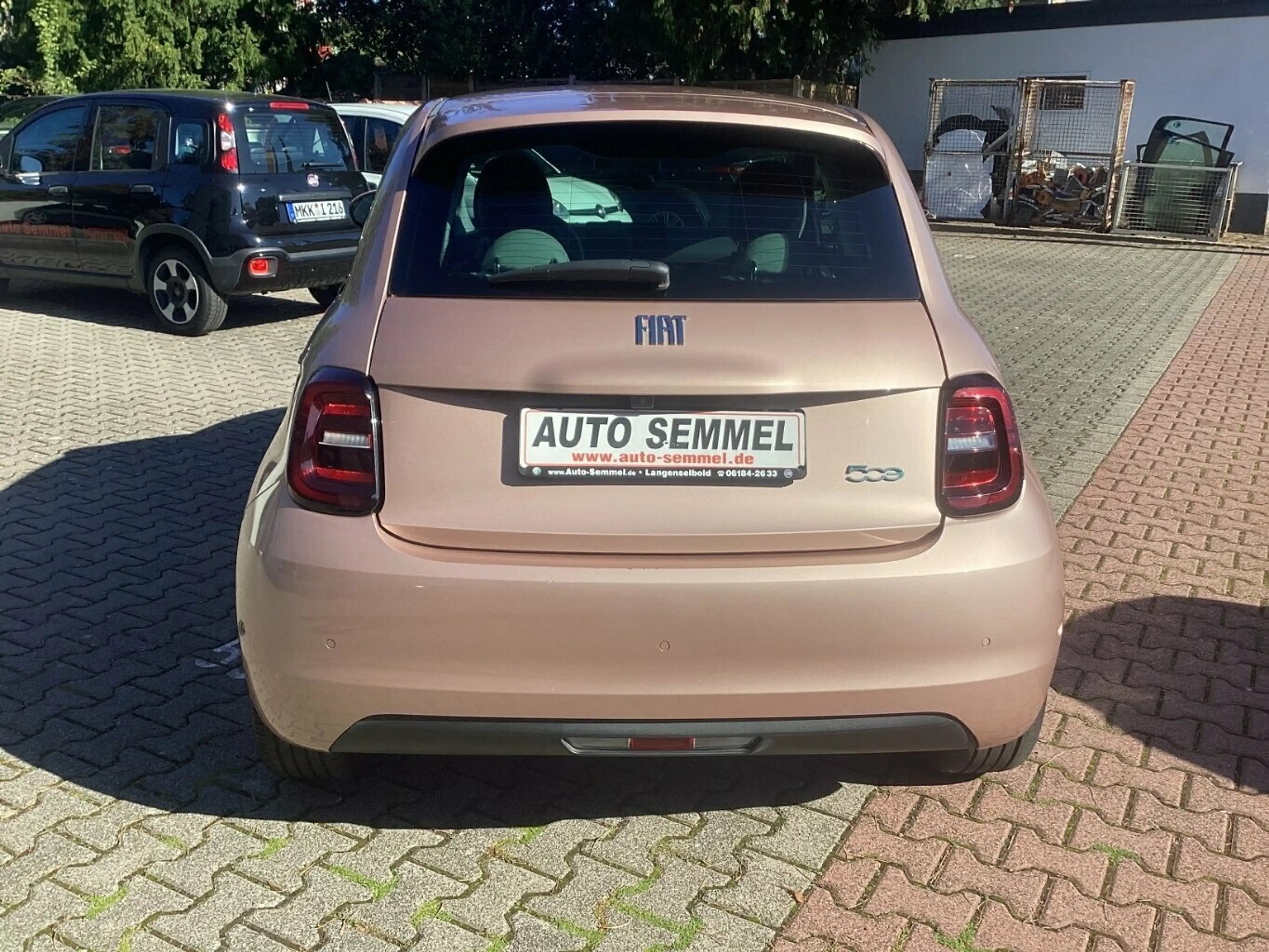 Fiat 500e 3+1 La Prima 42 kWh — photo 4