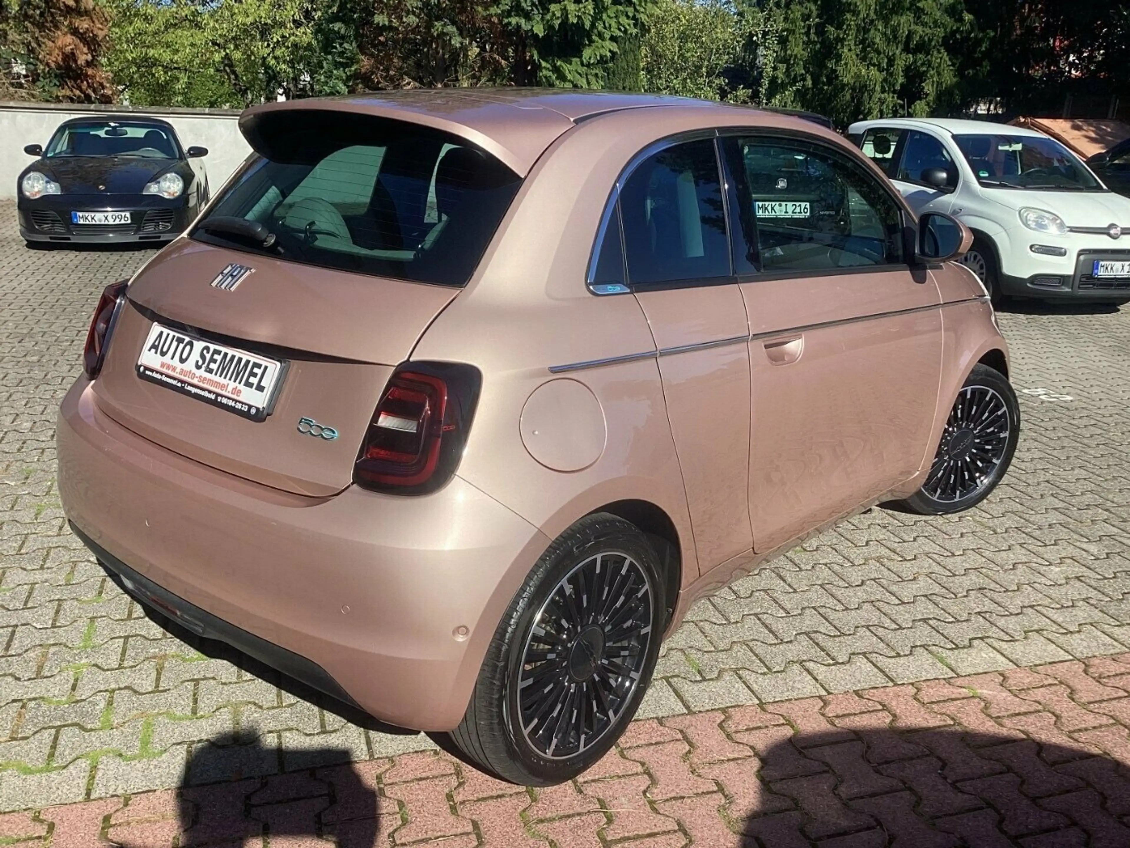 Fiat 500e 3+1 La Prima 42 kWh — photo 5