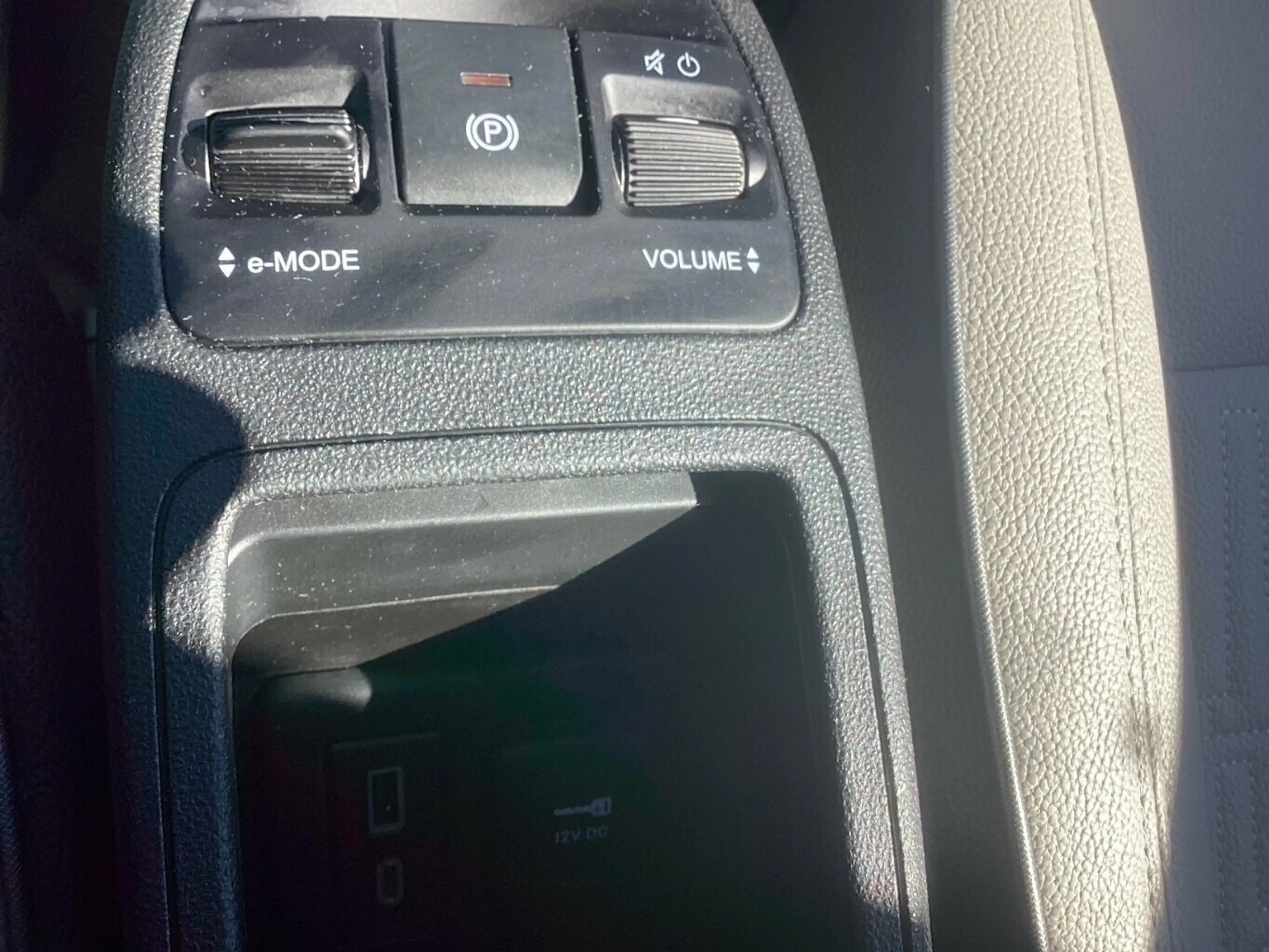 Fiat 500e 3+1 La Prima 42 kWh — photo 10