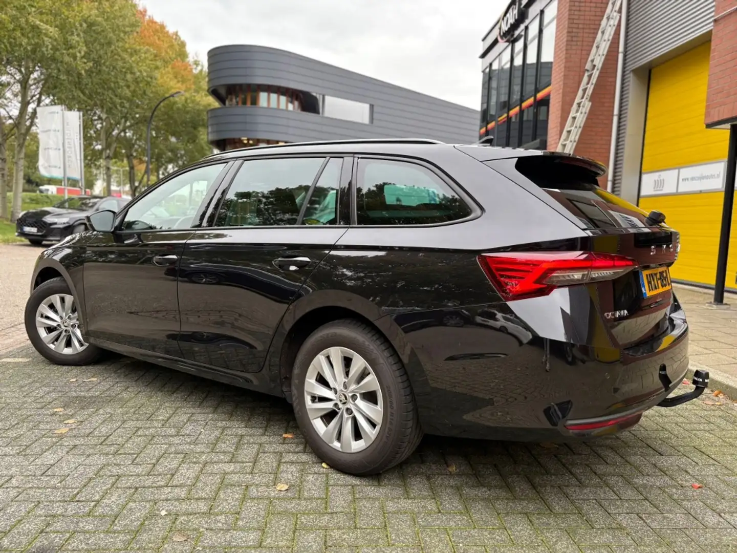 Skoda Octavia Combi 1.5 TSI 150pk MY2025 Aut ACC Camera Trekhaak Zwart - 2