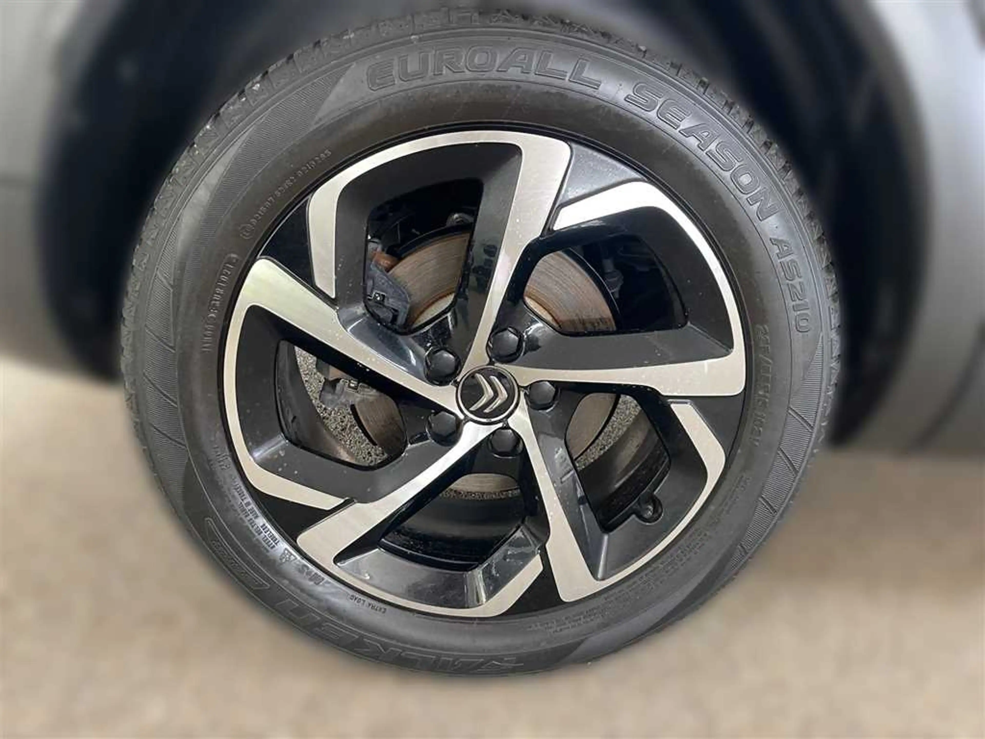 Citroen C5 Aircross — photo 8