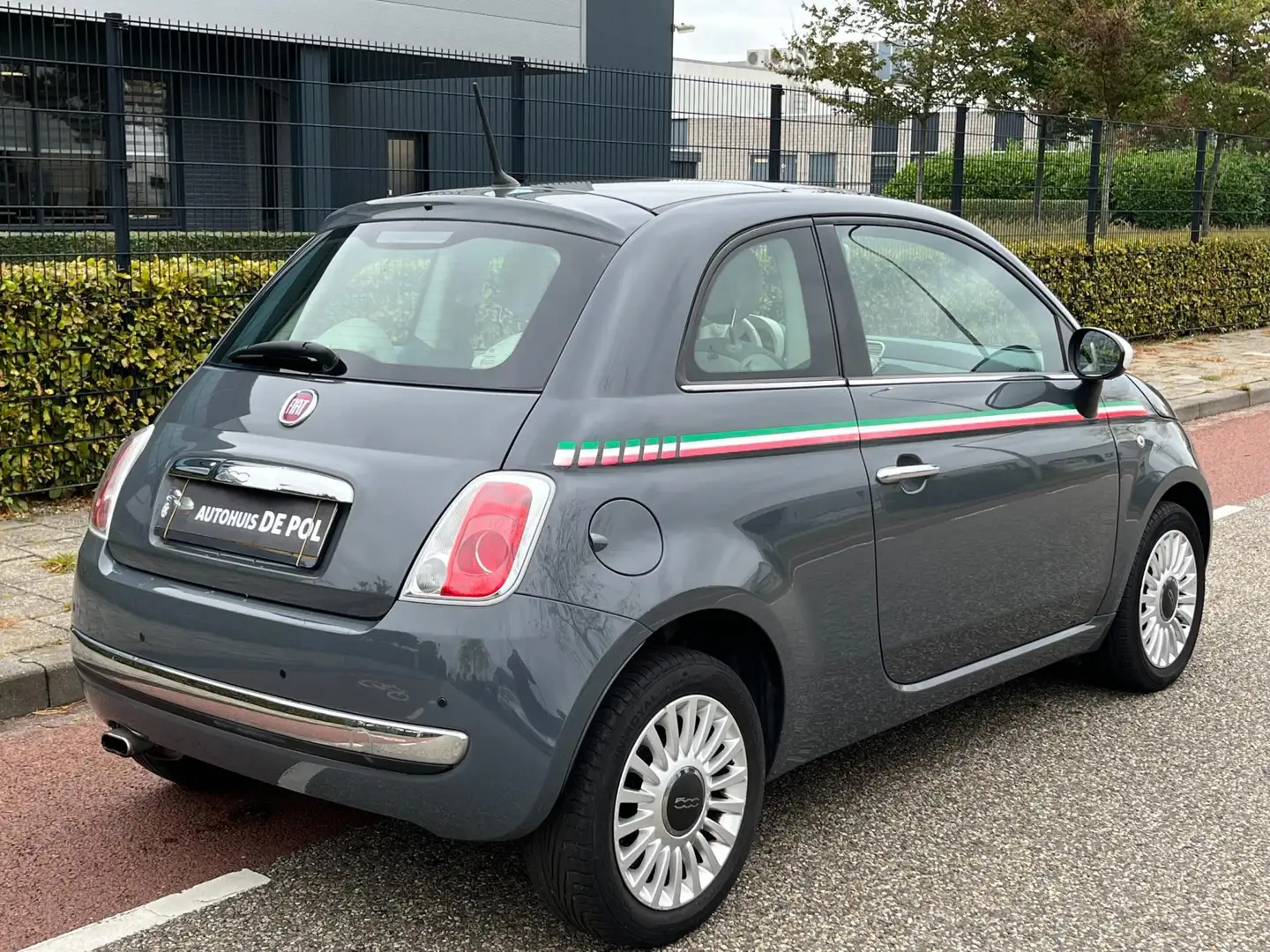 Fiat 500 1.2 Lounge Panorama-dak Airco Navi Gris - 2