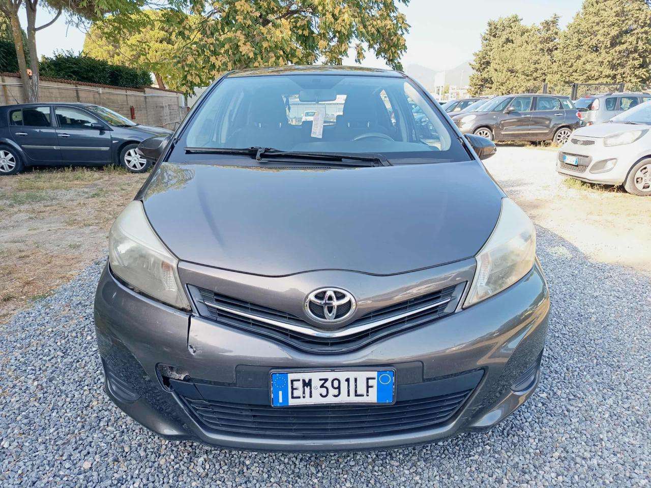 Toyota Yaris 1.0 5 porte