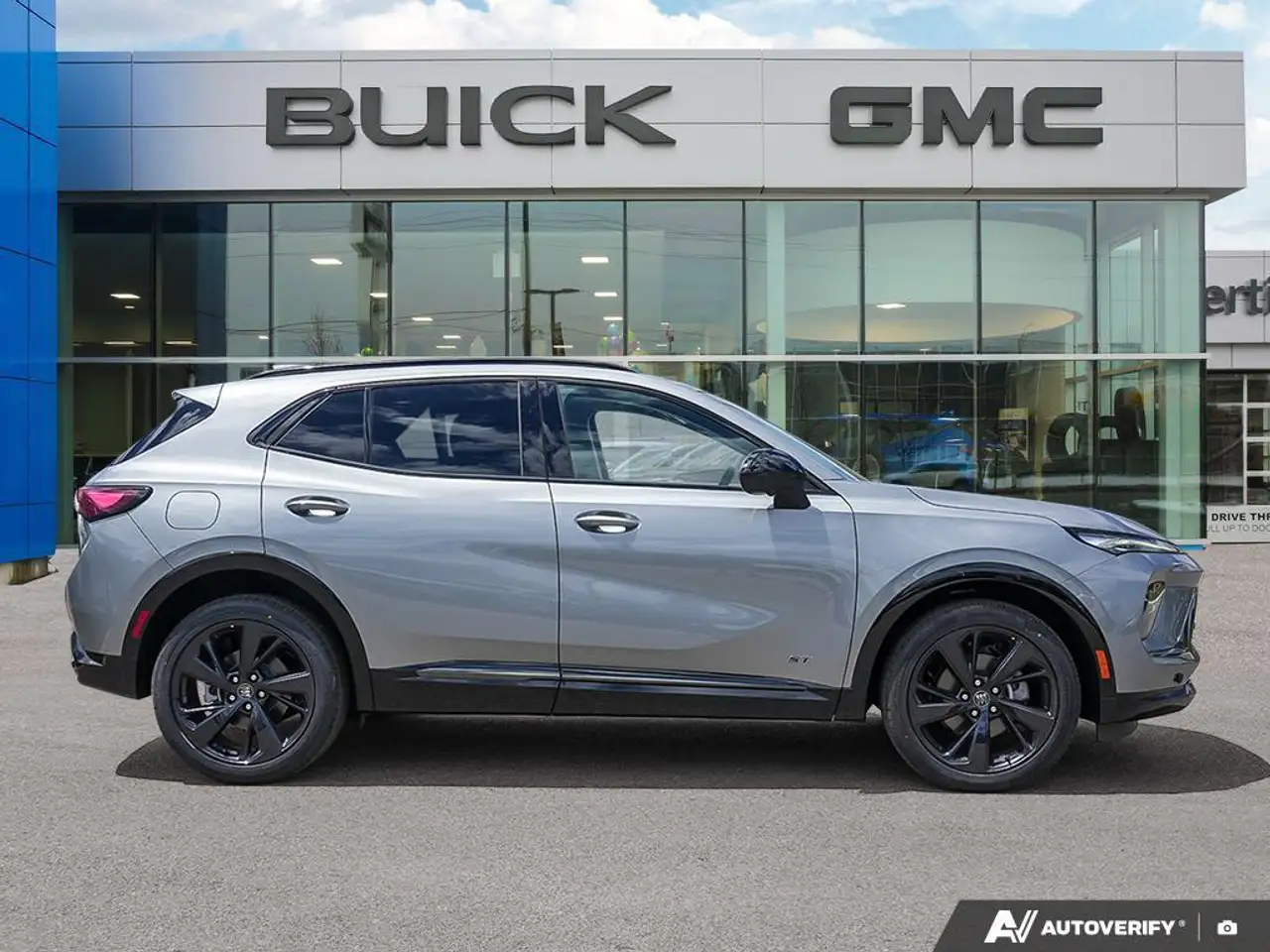 Buick Envision снимка Buick Envision