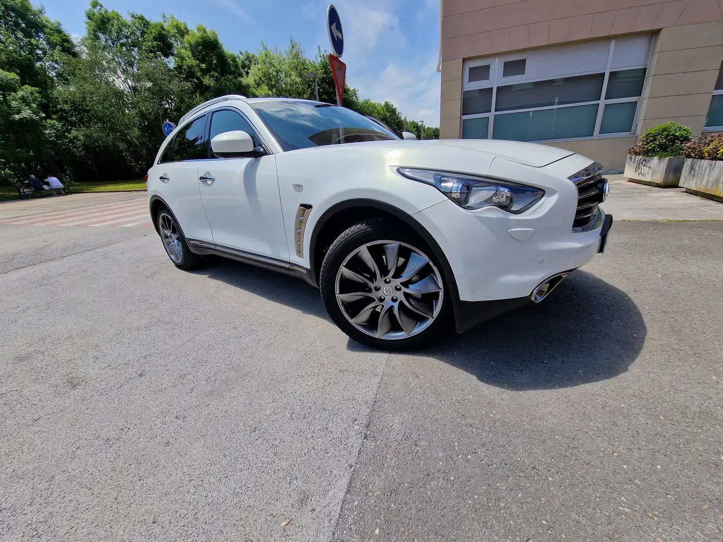 Infiniti FX FX 30d S Premium Aut. S Premium Alb - 1