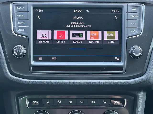 Volkswagen Tiguan view 16