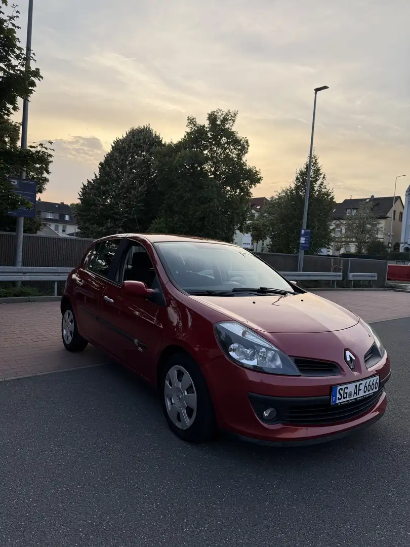 Renault Clio Edition Dynamique Rot - 2