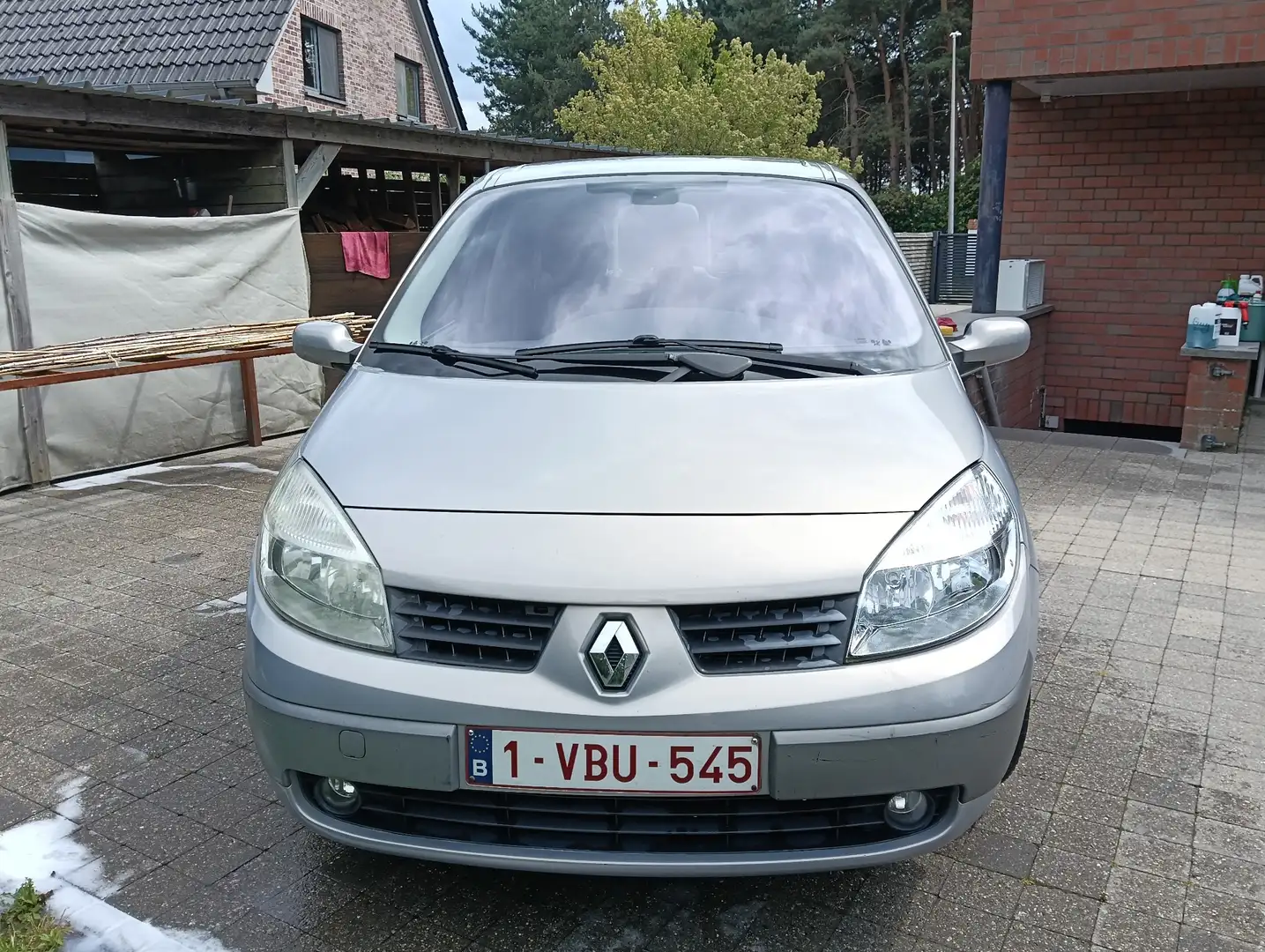 Renault Scenic 1.6 16V Confort Dynamique - 2