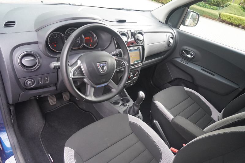 Dacia Lodgy Stepway 1.6 SCe Klima Navi SHZ PDC 7-Sitzer — photo 7