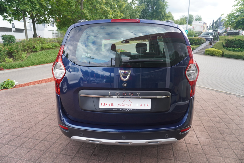 Dacia Lodgy Stepway 1.6 SCe Klima Navi SHZ PDC 7-Sitzer — photo 3