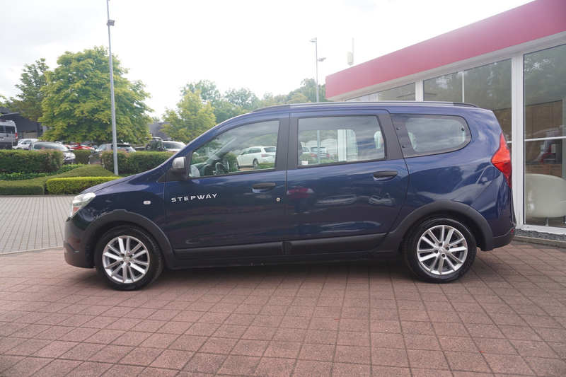 Dacia Lodgy Stepway 1.6 SCe Klima Navi SHZ PDC 7-Sitzer — photo 6