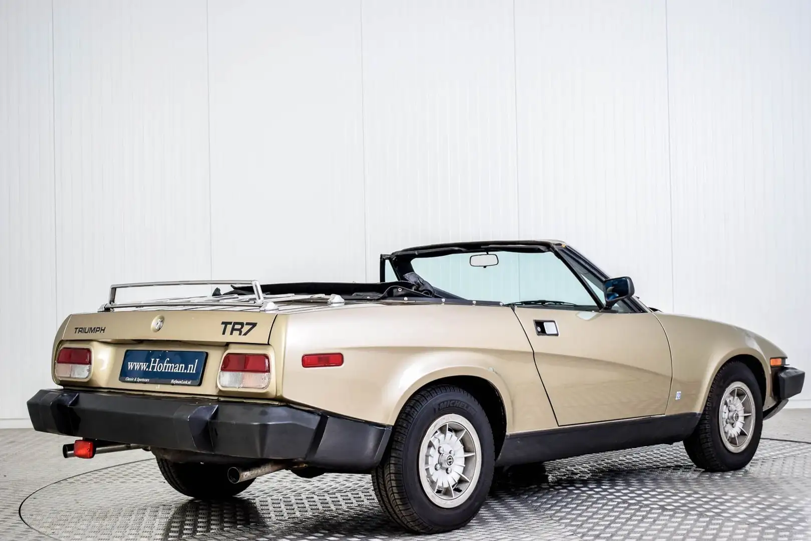 Triumph TR8 Convertible Beżowy - 2