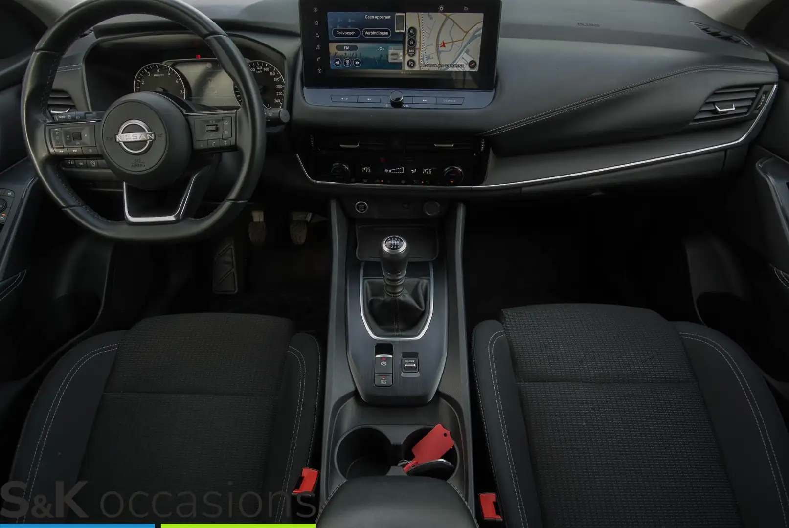 Nissan Qashqai 1.3 MHEV Acenta 360camera NAVI LaneAssist ACC Zwart - 2
