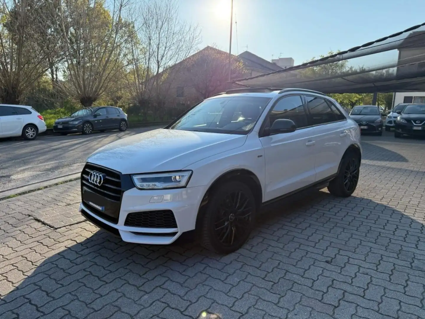 Audi Q3 2.0 TDI 150 CV quattro S tronic S line PANORAMA Bianco - 2