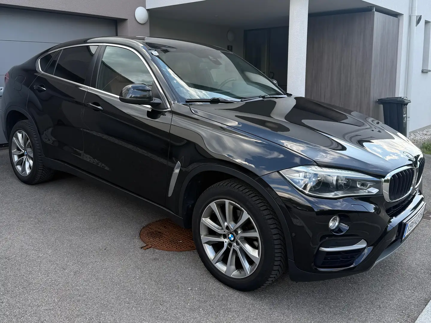 BMW X6 X6 xDrive30d Sport Activity Coupé Aut. Sport Activity Schwarz - 2
