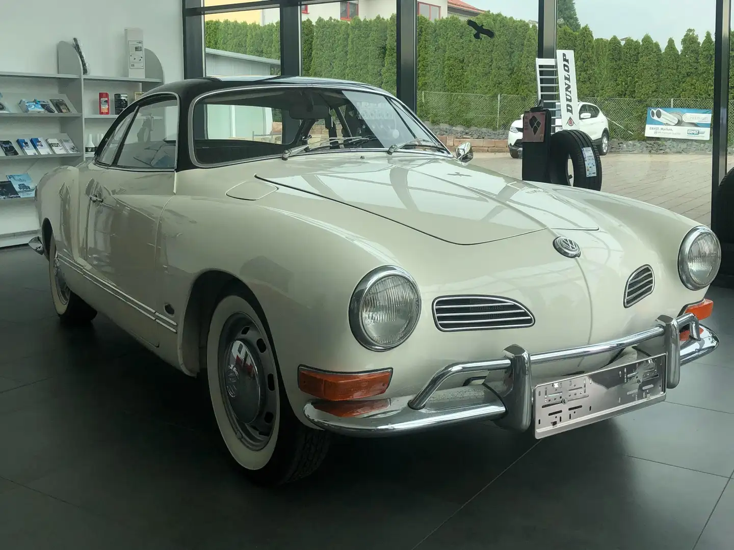 Volkswagen Karmann Ghia Coupe Automatik Blanco - 2