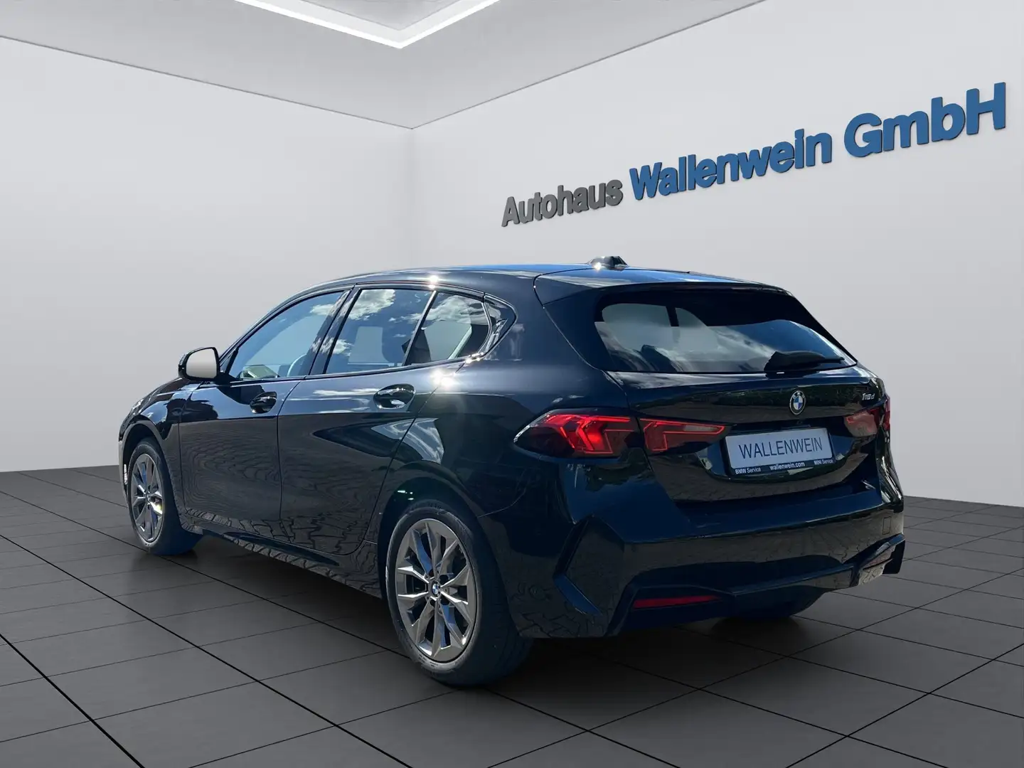 BMW 118 d Aut. F70, RFK, DrivAss, adLED, KeylessGo Schwarz - 2