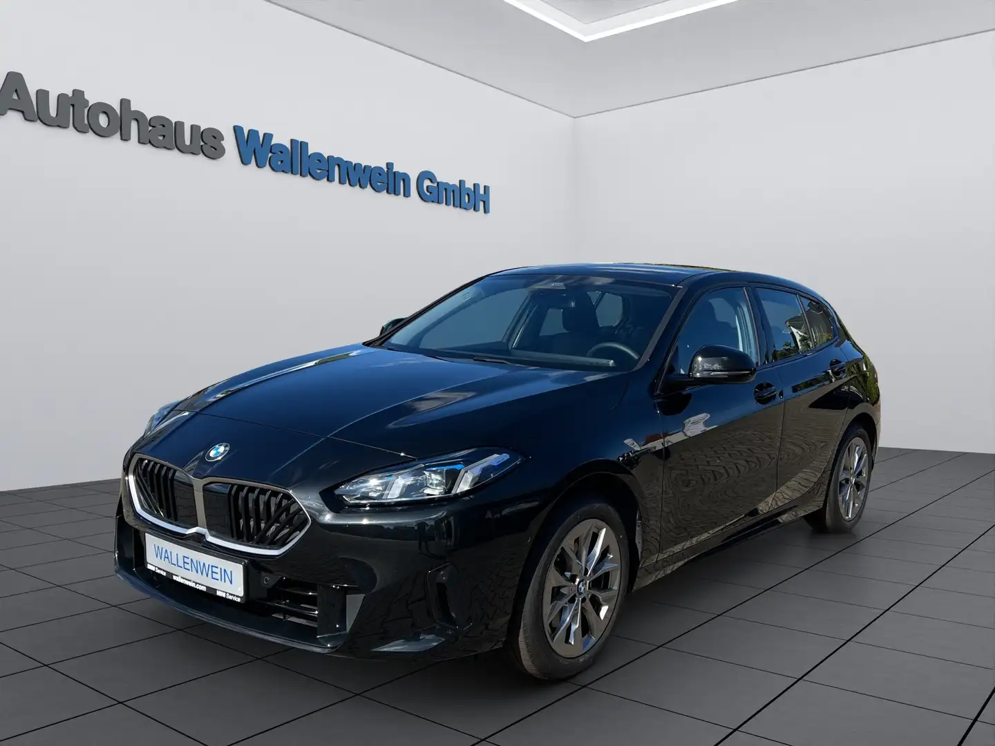 BMW 118 d Aut. F70, RFK, DrivAss, adLED, KeylessGo Schwarz - 1