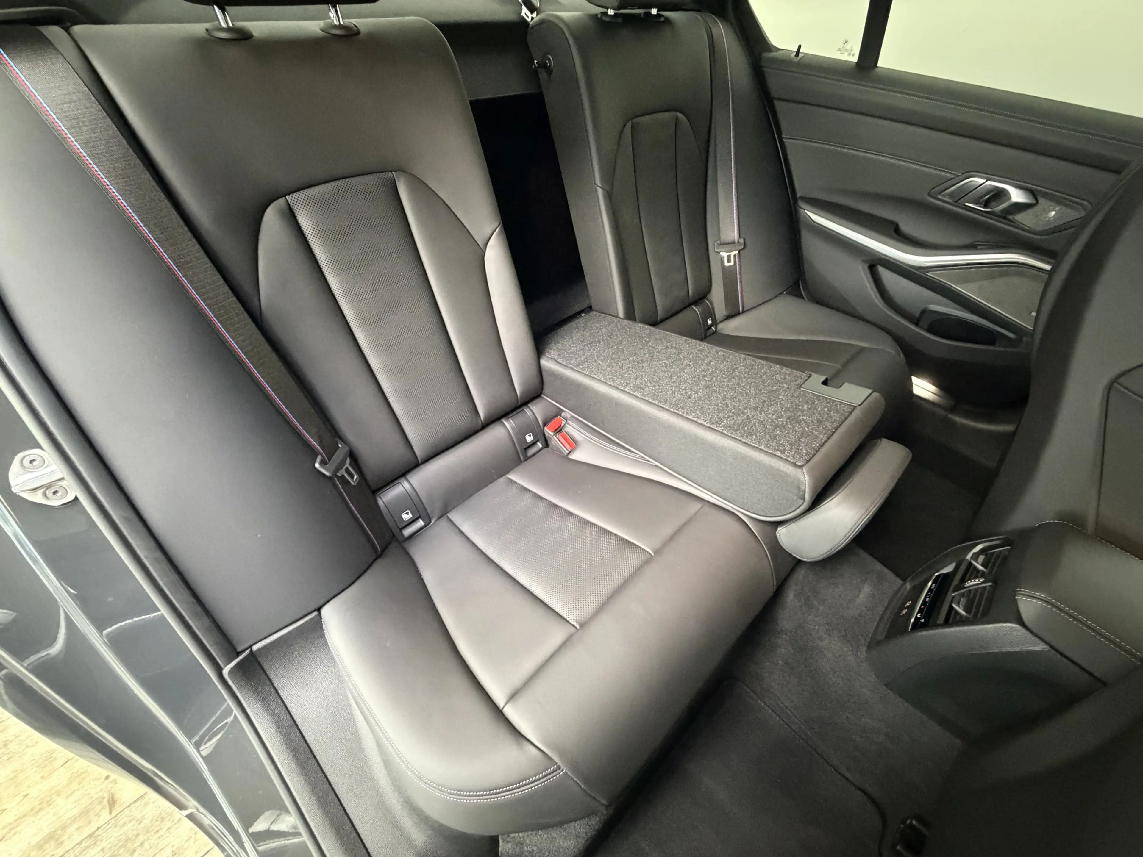 BMW M3 xDrive Competition Sitzlüft. ACC 360° Carbon — photo 24