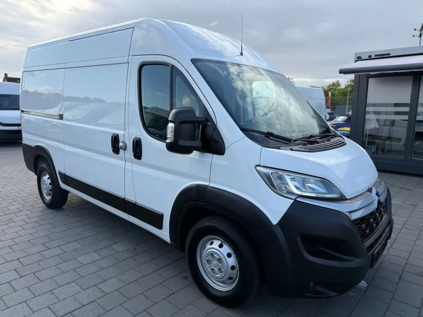 Citroen Jumper Heavy L2H2 Navi Klima TüV Service 3t AHK Weiß - 1