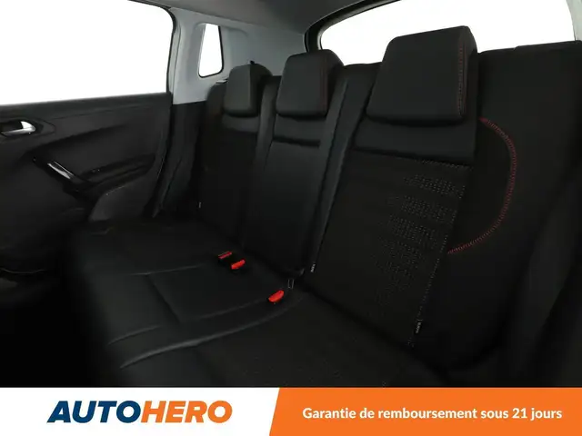 Peugeot 2008 view 16
