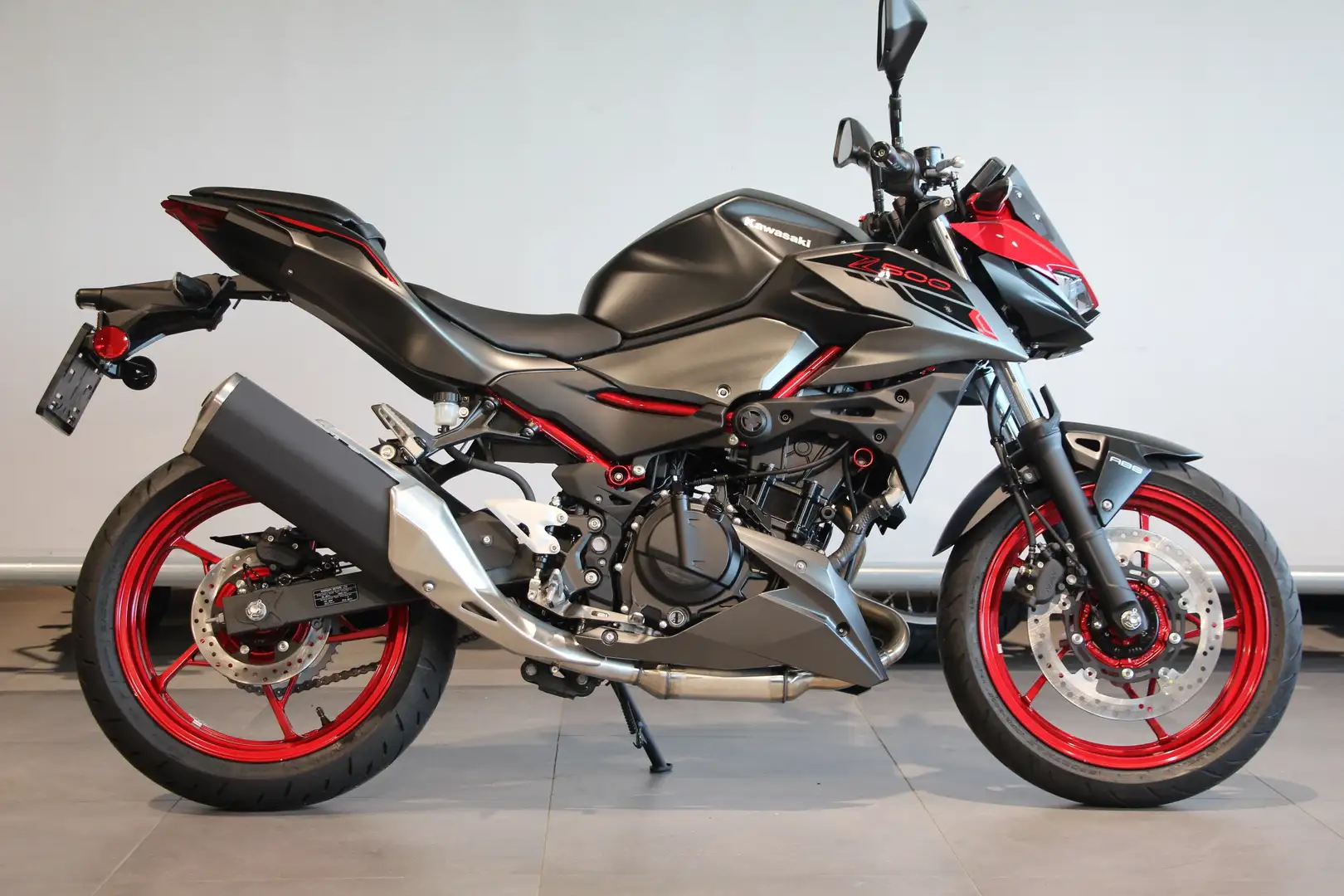 Kawasaki Z 500 SE Black - 1