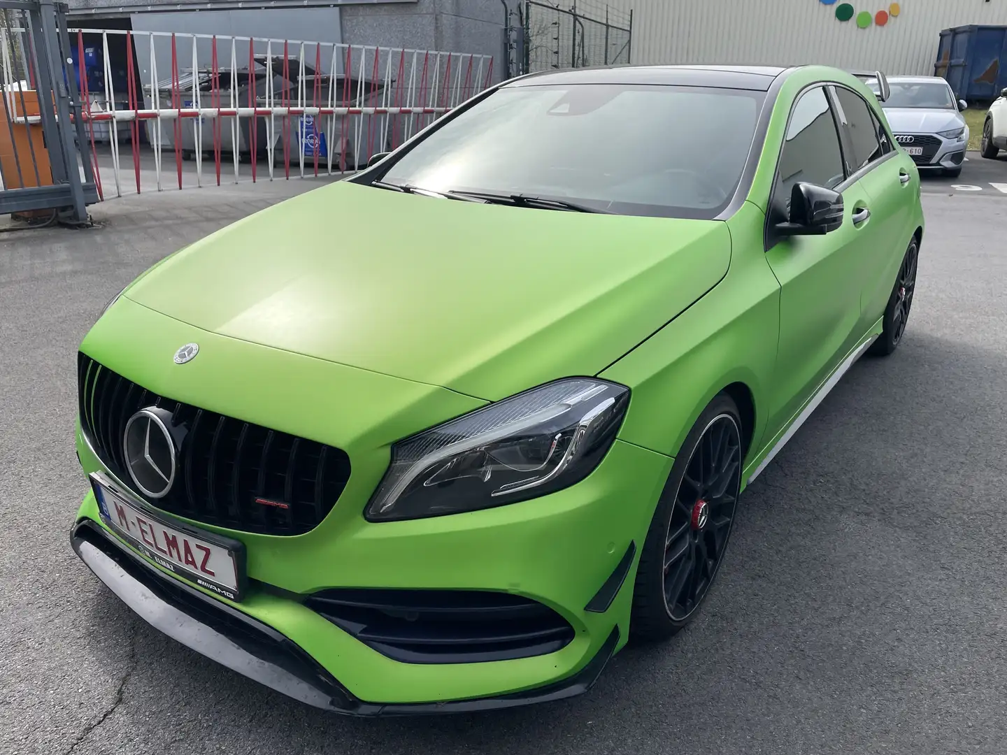 Mercedes-Benz A 45 AMG 4-Matic , origine noir covering vert, LED, Carplay - 2