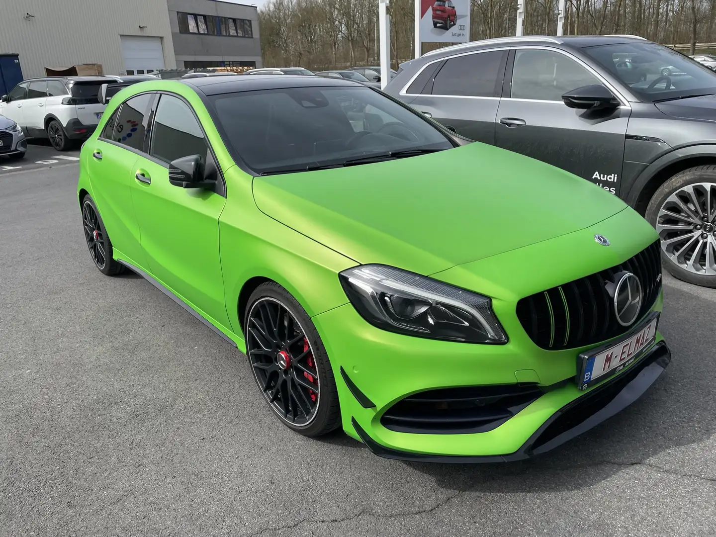 Mercedes-Benz A 45 AMG 4-Matic , origine noir covering vert, LED, Carplay - 1