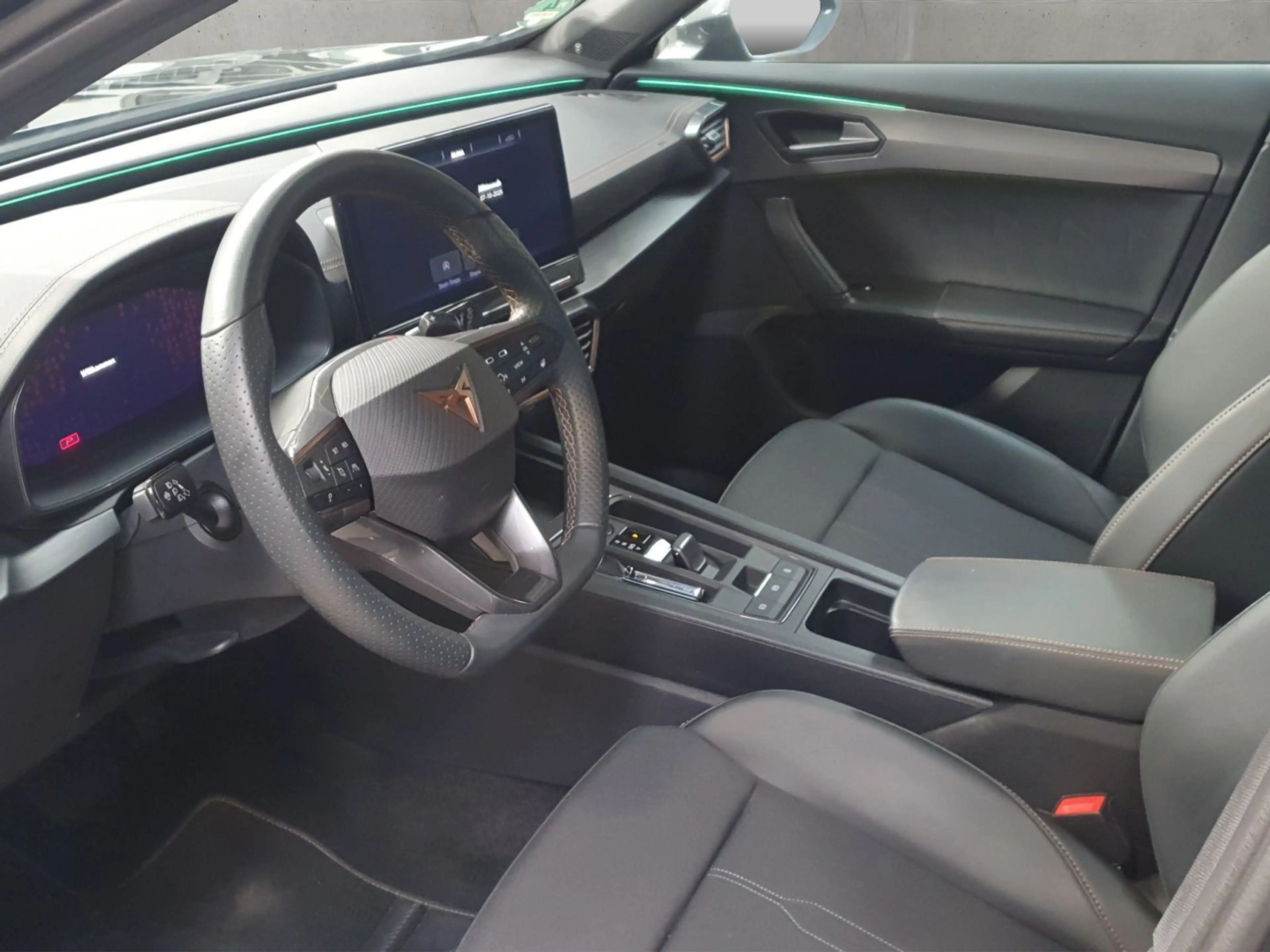 CUPRA Formentor 1.5 TSI Panoramadach Anhängerkupplung — photo 9