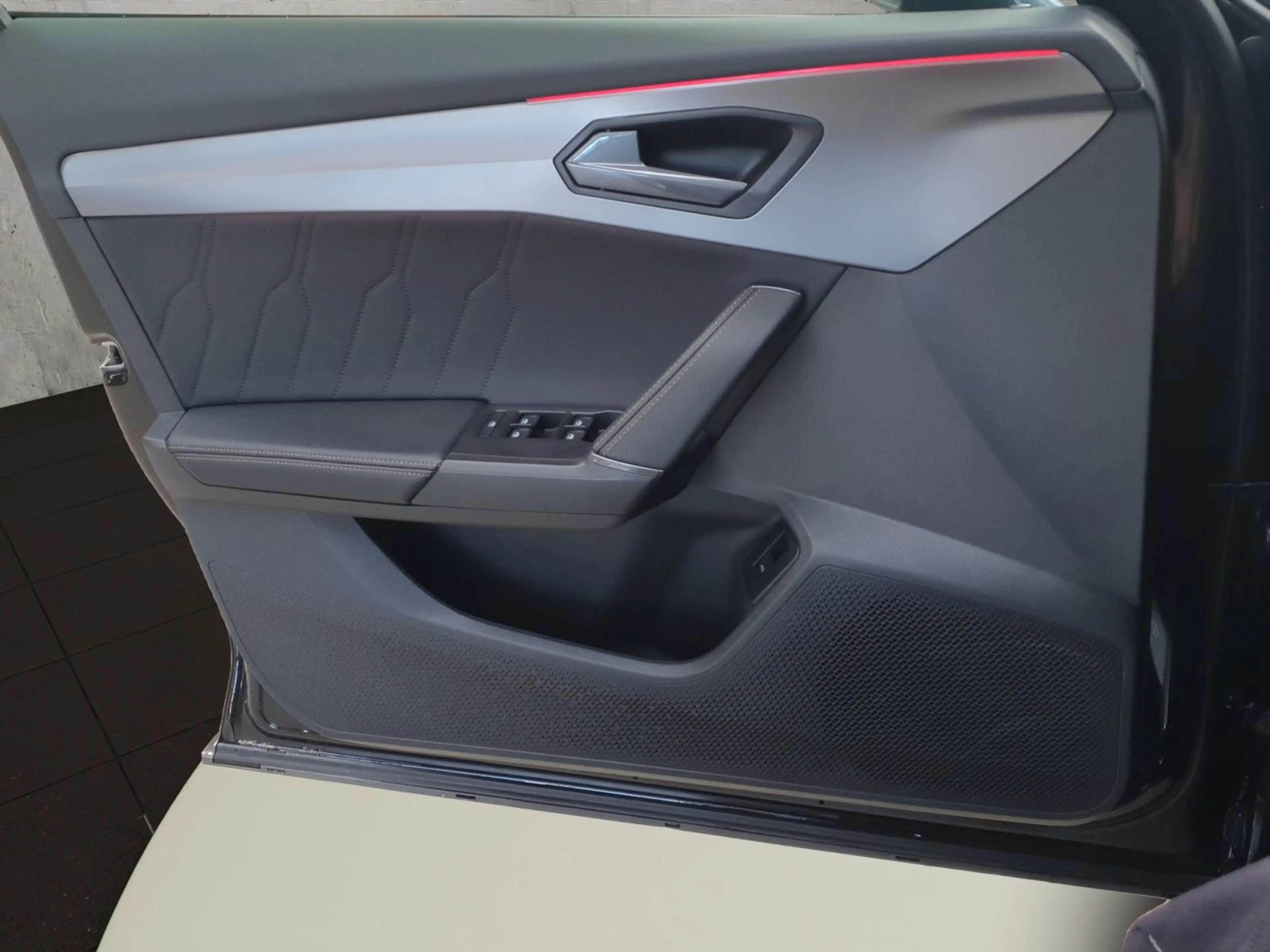 CUPRA Formentor 1.5 TSI Panoramadach Anhängerkupplung — photo 12