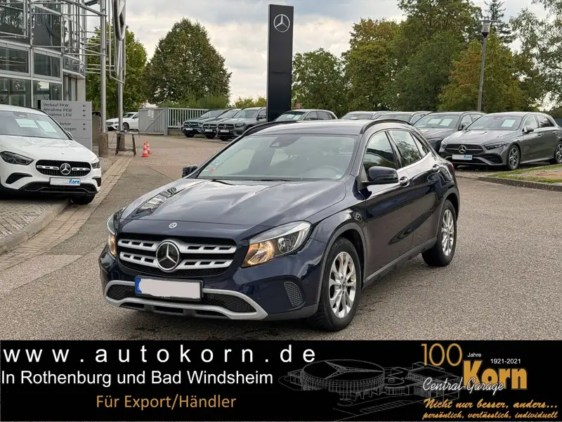 MERCEDES-BENZ Gla