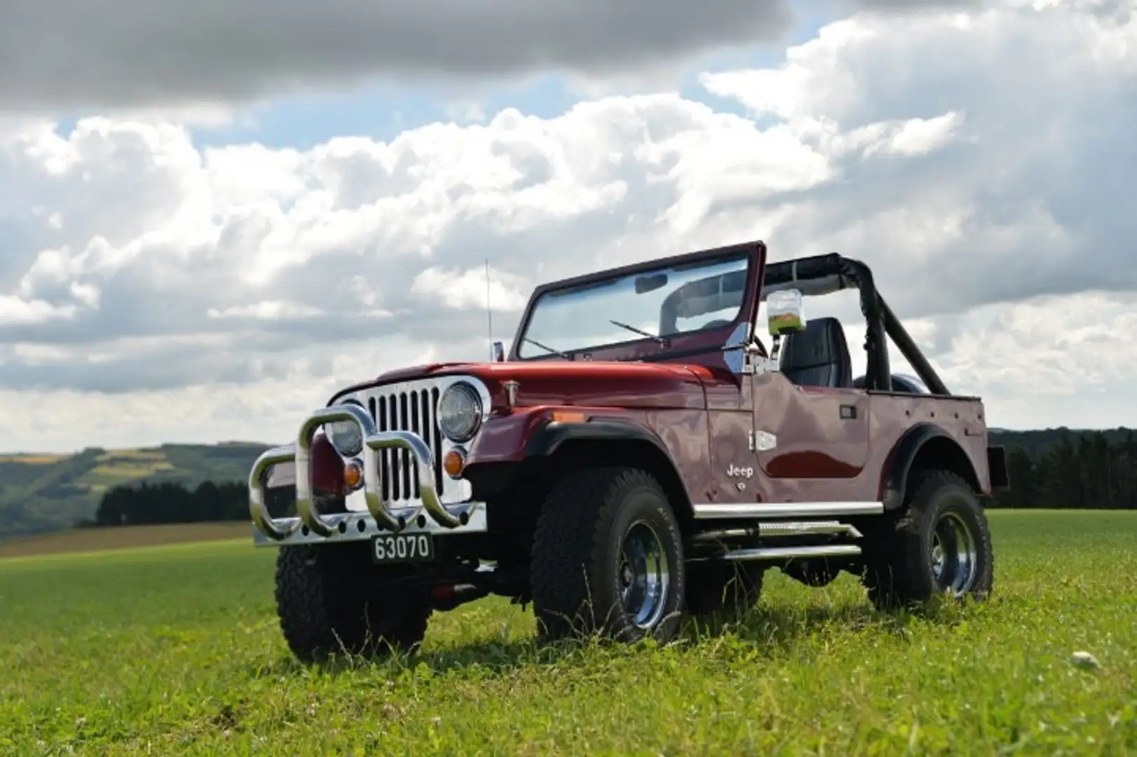 Jeep CJ-7 V8 - 1