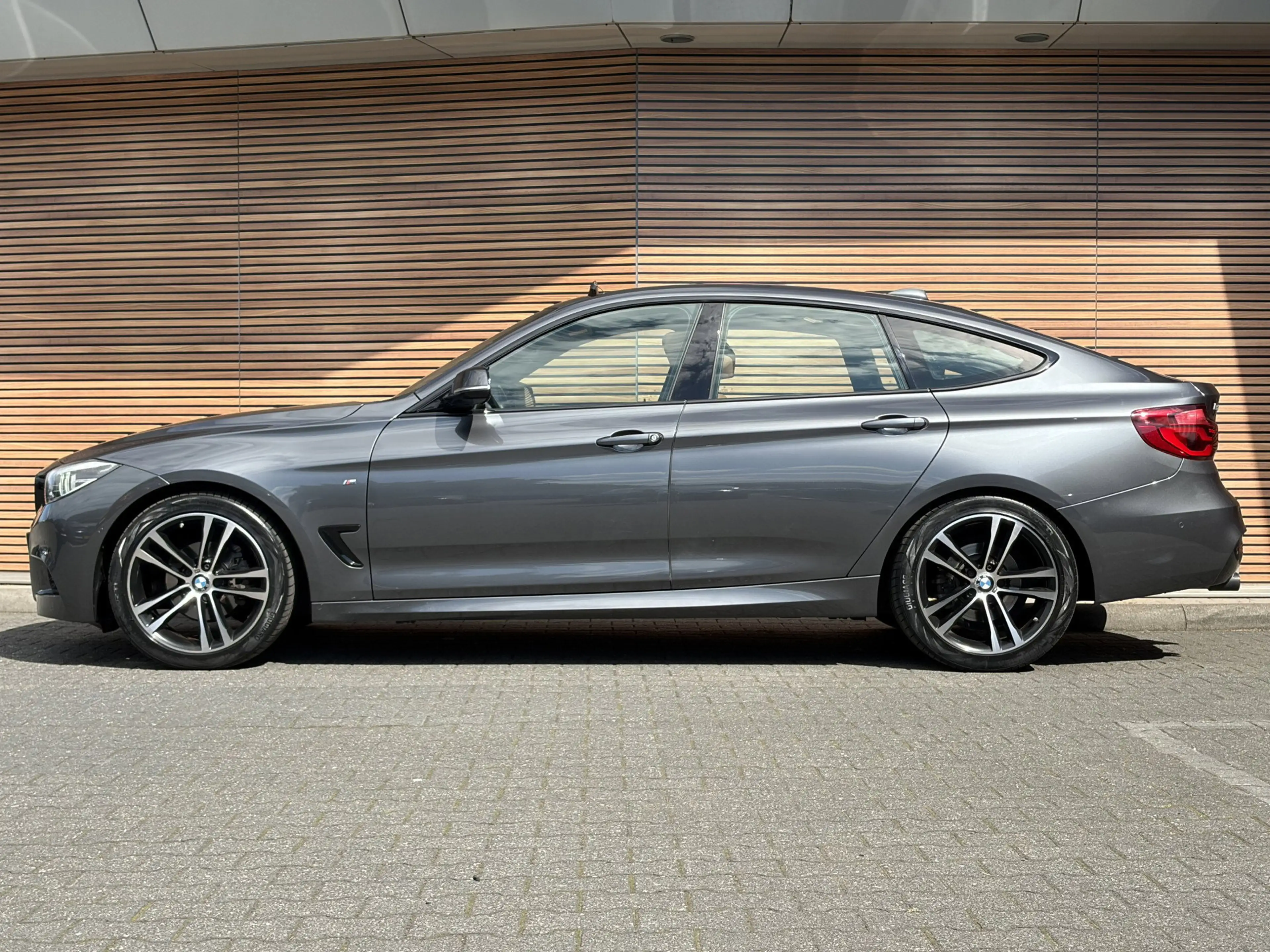 BMW 320 3-serie Gran Turismo 320i High Executive Edition — photo 6