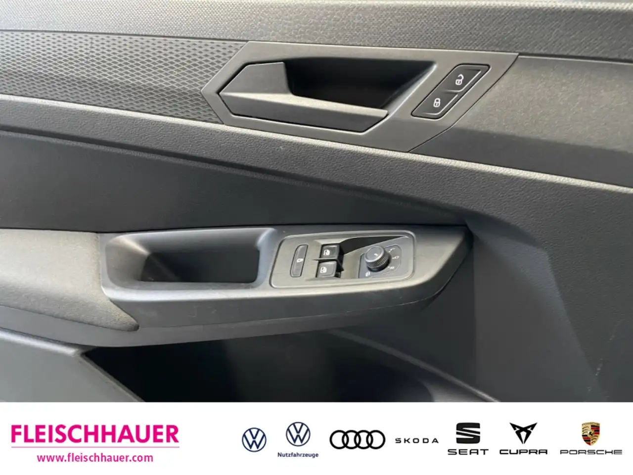 Volkswagen Caddy 1.5 TSI LED DAB PDCv+h Klima Temp Lichtsensor BT 16