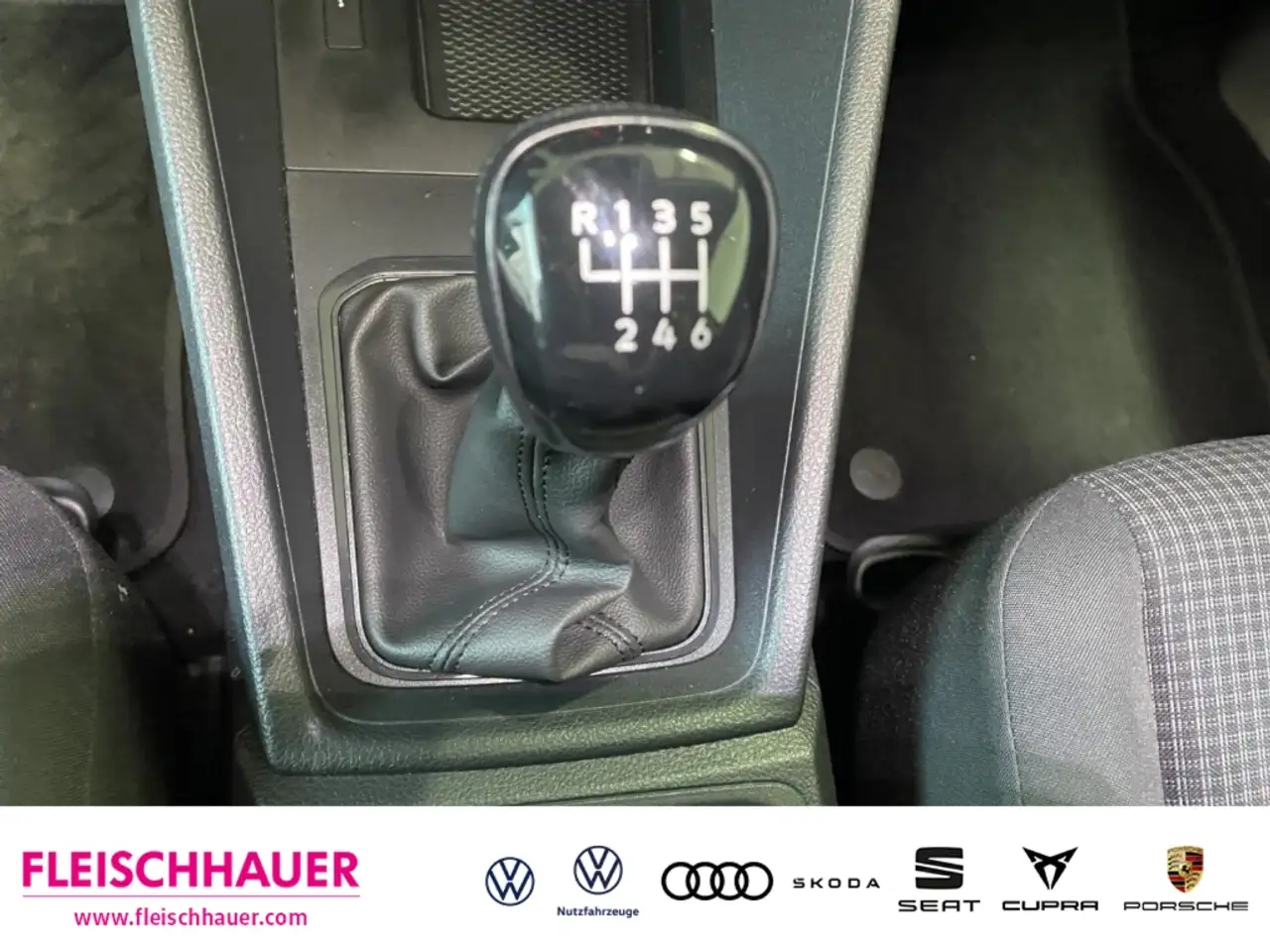 Volkswagen Caddy 1.5 TSI LED DAB PDCv+h Klima Temp Lichtsensor BT 14