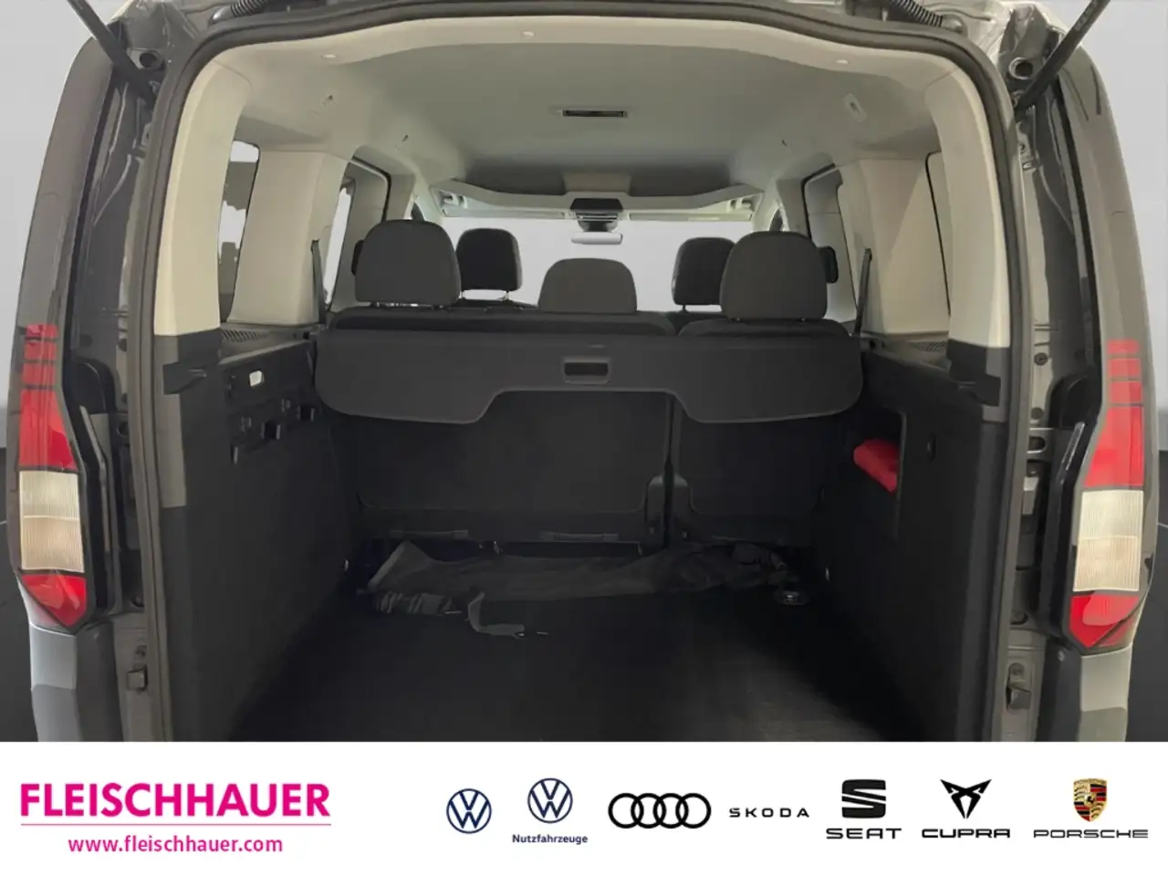 Volkswagen Caddy 1.5 TSI LED DAB PDCv+h Klima Temp Lichtsensor BT 6