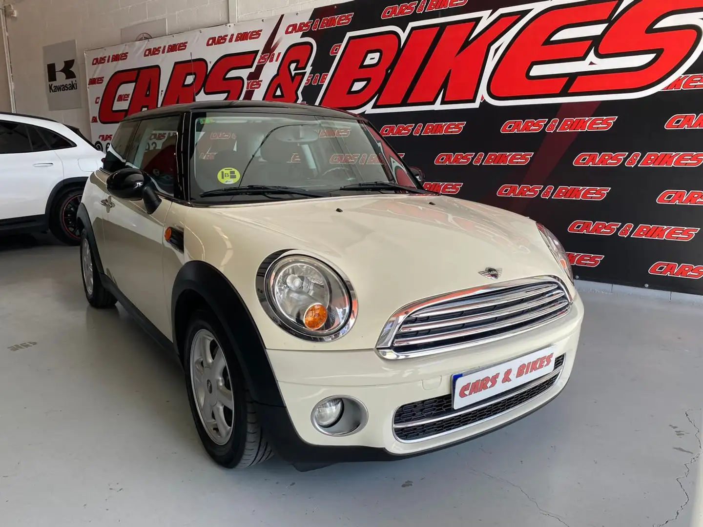 MINI Cooper D Beige - 1