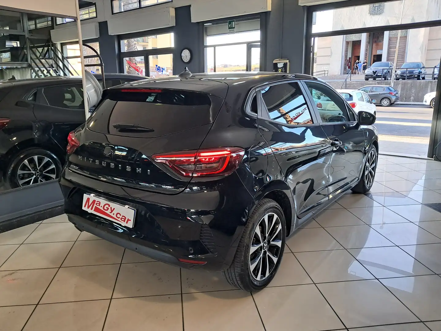 Mitsubishi Colt 1.0 turbo 91 cv Invite Zwart - 2