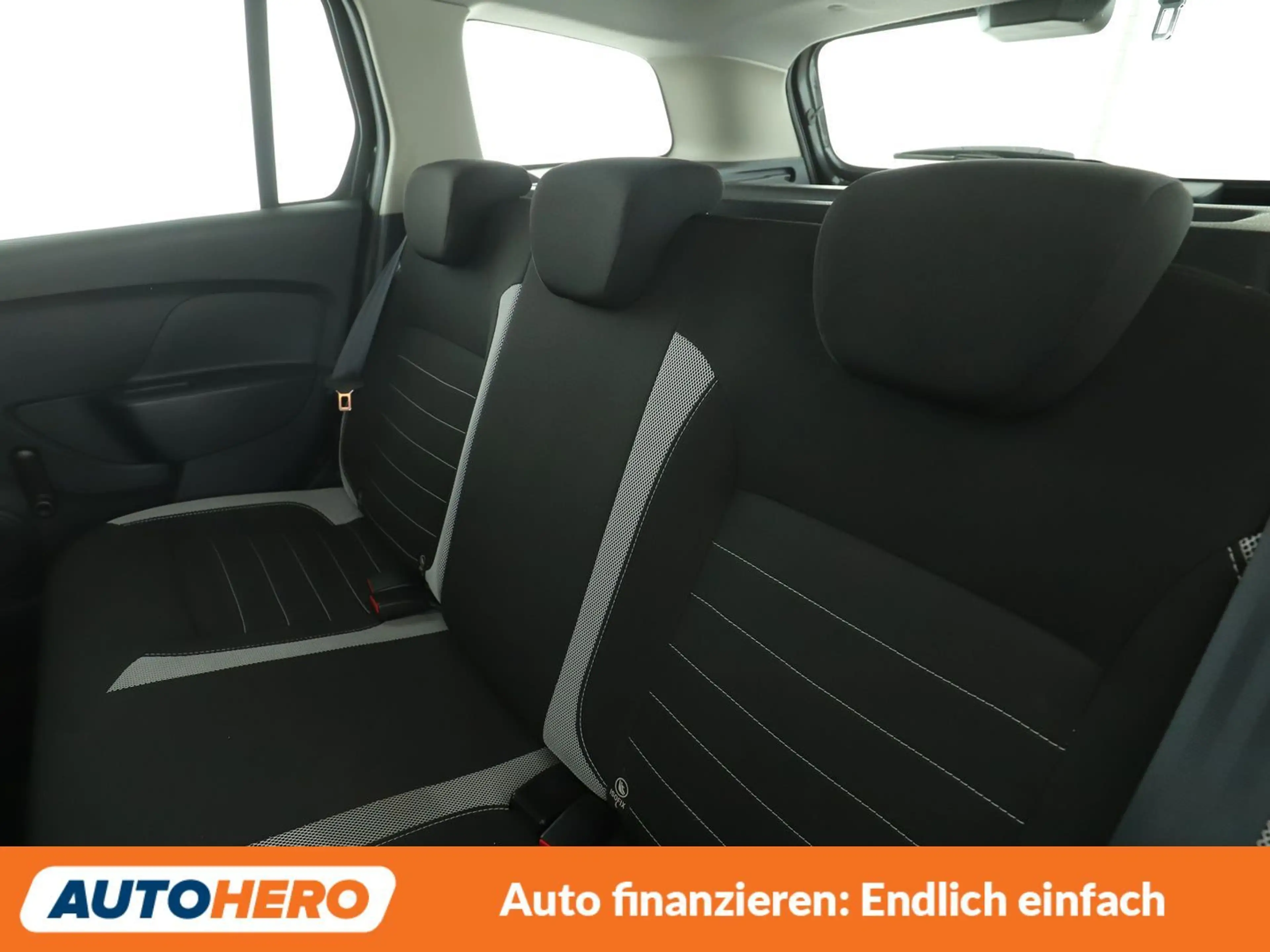 Dacia Logan 0.9 TCe Stepway *NAVI*PDC*TEMPO*KLIMA* — photo 14