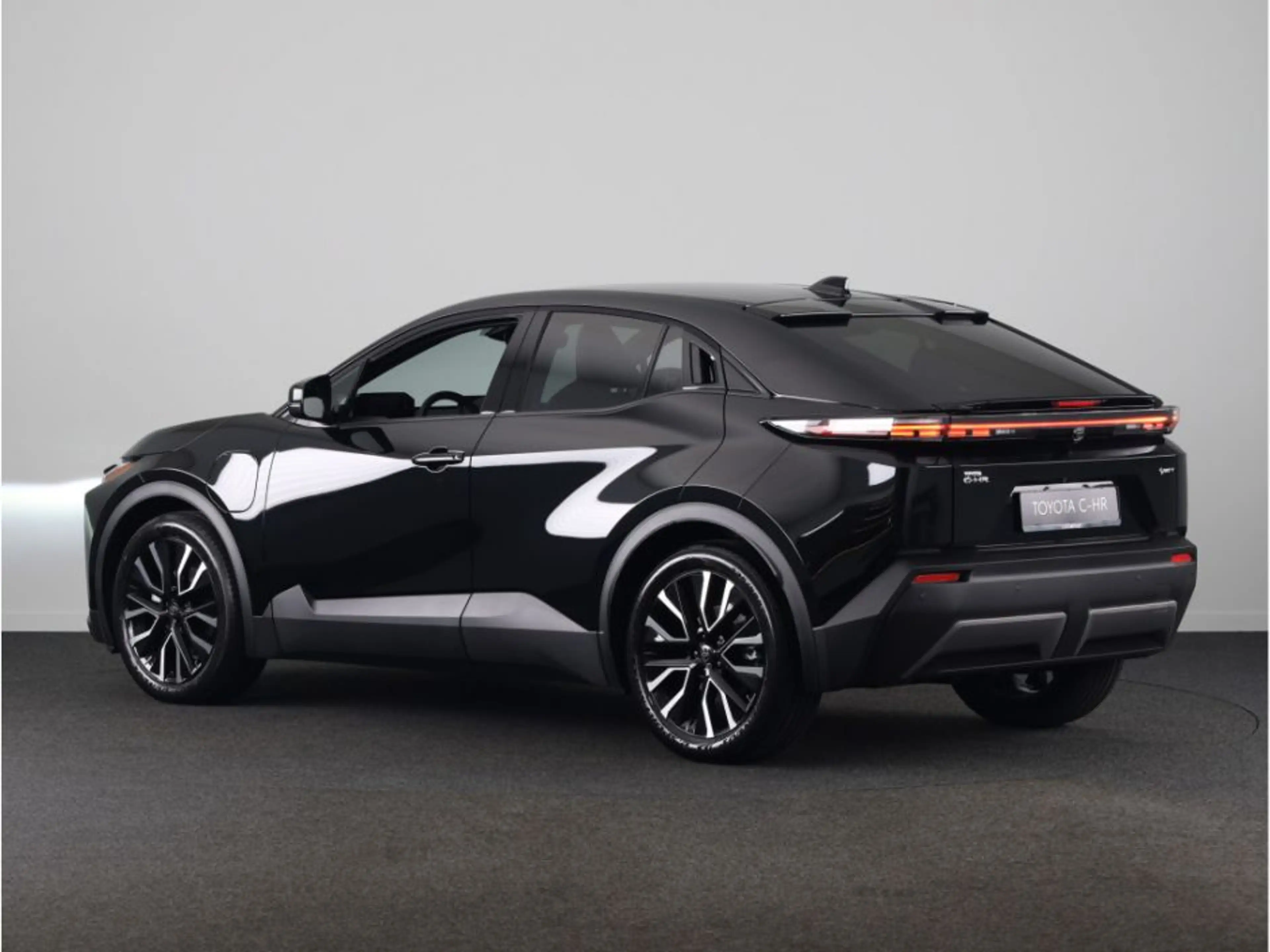 Toyota C-HR+ First Edition 77 kWh — photo 7
