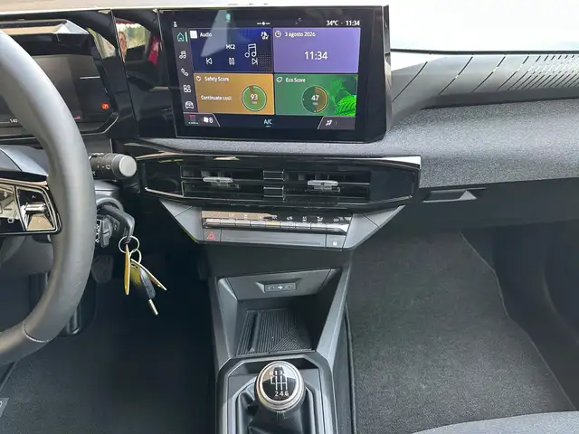 Renault Clio view 13
