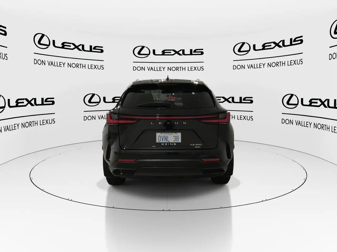 Lexus NX снимка Lexus NX