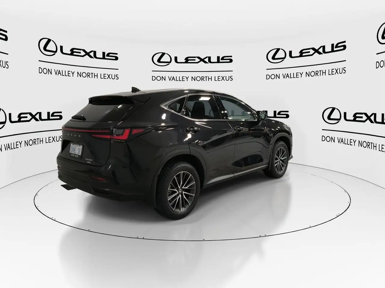 Lexus NX снимка Lexus NX