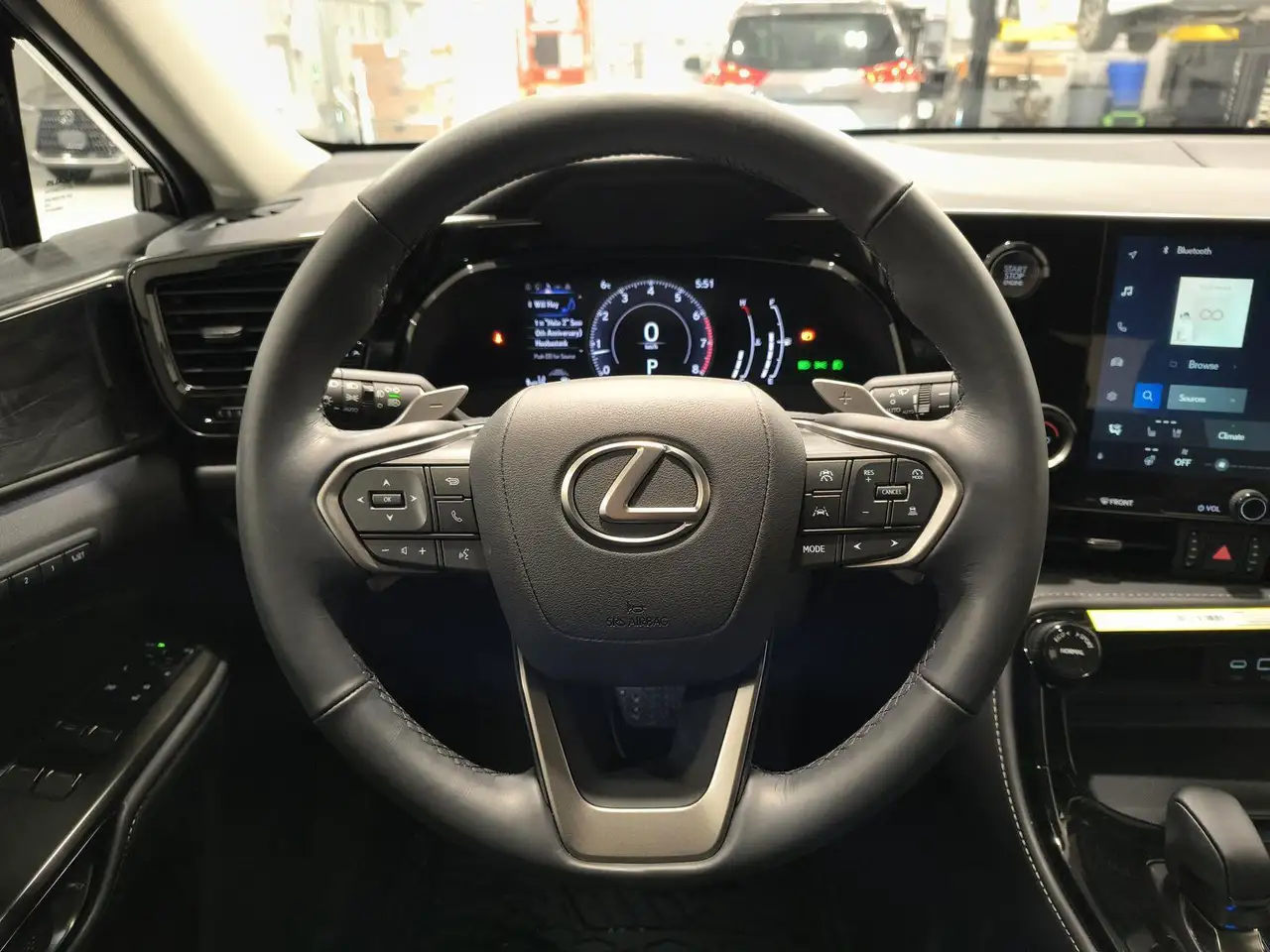 Lexus NX снимка Lexus NX