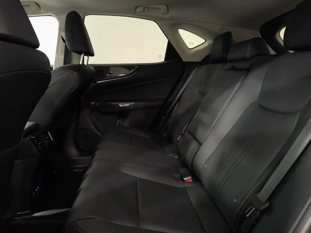 Lexus NX снимка Lexus NX