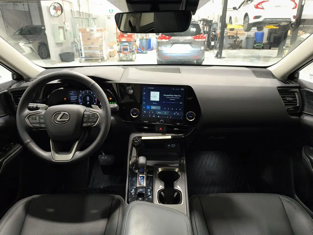 Lexus NX снимка Lexus NX