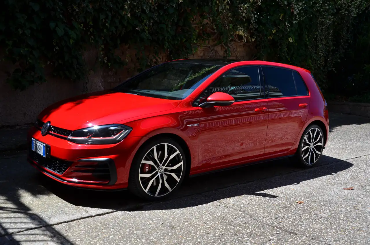 Volkswagen Golf GTI